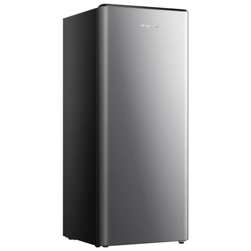 Réfrigérateur de bar autonome de 6,3 pi³ de Hisense (RC63C1GSE) - Argenté