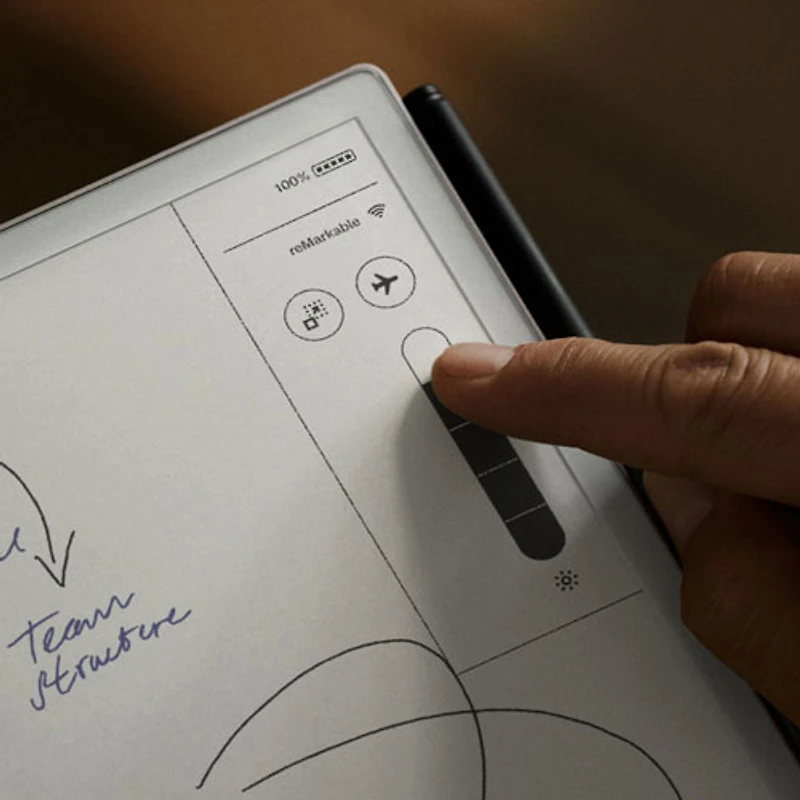 Tablette en papier électronique reMarkable Paper Pro 11,8 po 64 Go avec stylet Marker Plus - Noir