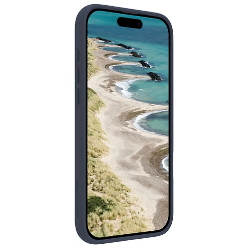 Dbramante1928 Greenland Fitted Hard Shell Case with MagSafe for iPhone 17 Pro Max - Navy Blue