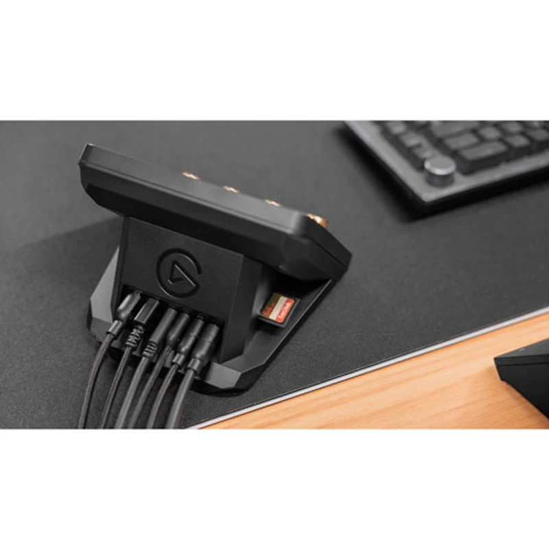 Stream Deck + et concentrateur USB d'Elgato