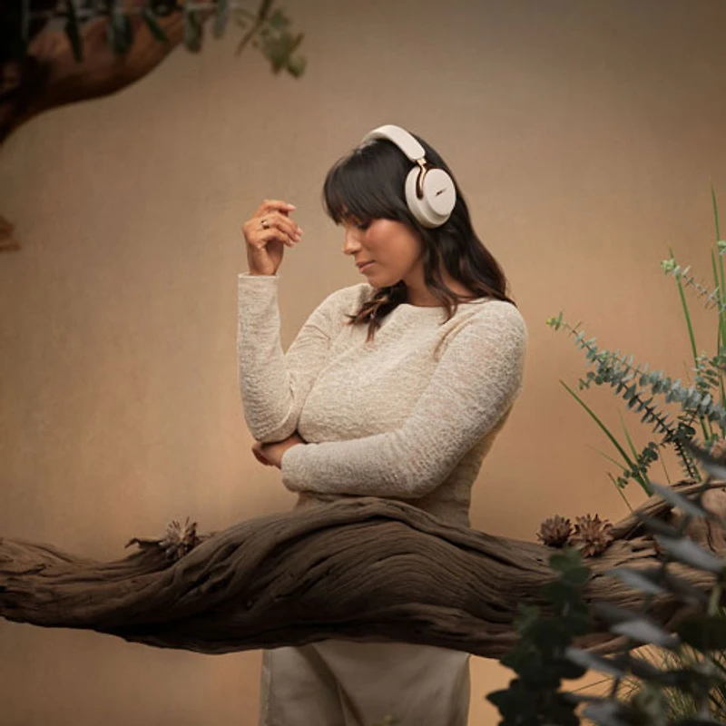 Casque d'écoute Bluetooth à suppression du bruit QuietComfort Ultra (2e génération) de Bose - Sable