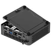 Mini-PC NUC 15 Pro d'ASUS (processeur Core 5 100U d'Intel)