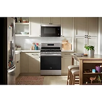 Cuisinière à gaz autonome à 5 brûleurs avec ventilateur à convection et friture à l'air 5 pi³ 30 po de Whirlpool (WFGS4530SZ) - Acier inoxydable