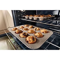 Cuisinière électrique autonome à 5 éléments avec ventilateur à convection et friture à l'air 5,3 pi³ 30 po Whirlpool (YWFES4530SW) - Blanc