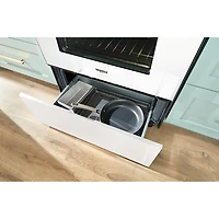 Cuisinière électrique autonome à 5 éléments avec convection véritable et friture à l'air 5,3 pi³ 30 po de Whirlpool (YWFES7030SW) - Blanc