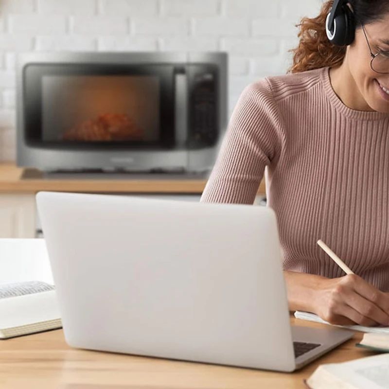 Toshiba 1.6 Cu. Ft. Microwave (TMC16S4AST) - Stainless Steel