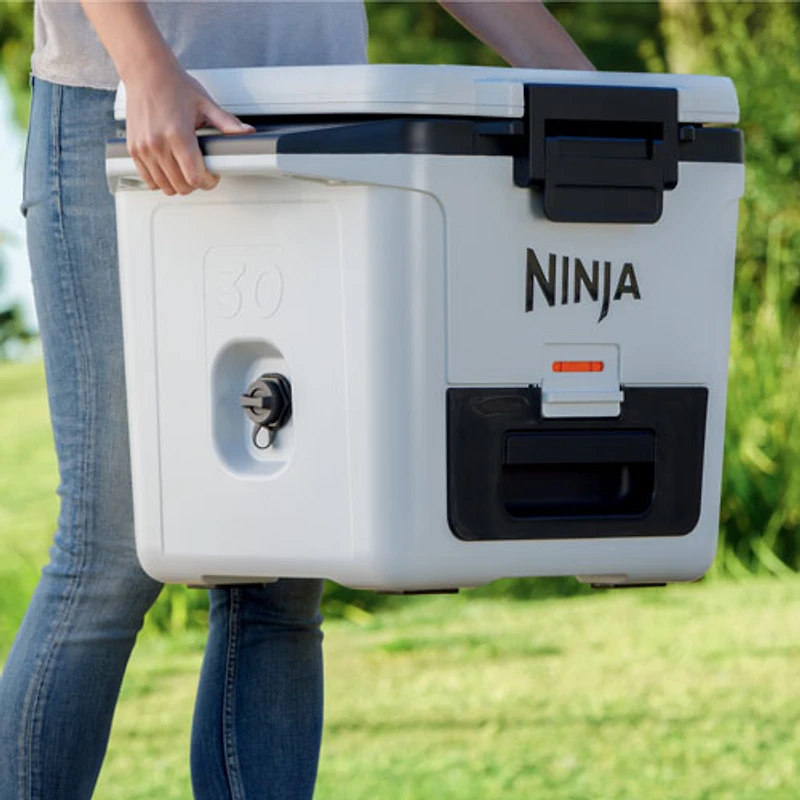 Ninja FrostVault Wheeled Cooler with Dry Zone - 29L (30 Qt) - Cloud White