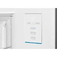 Réfrigérateur à deux portes de 22,6 pi³ 33 po avec distributeur de glaçons de Midea (MRF23I7AST) - Inox