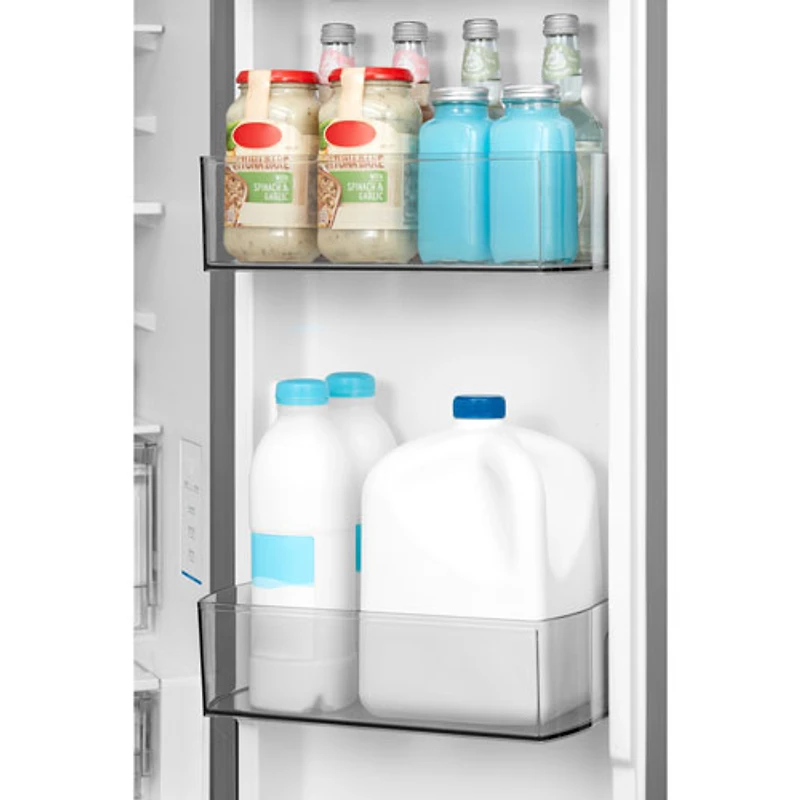 Réfrigérateur à deux portes de 22,6 pi³ 33 po avec distributeur de glaçons de Midea (MRF23I7AST) - Inox