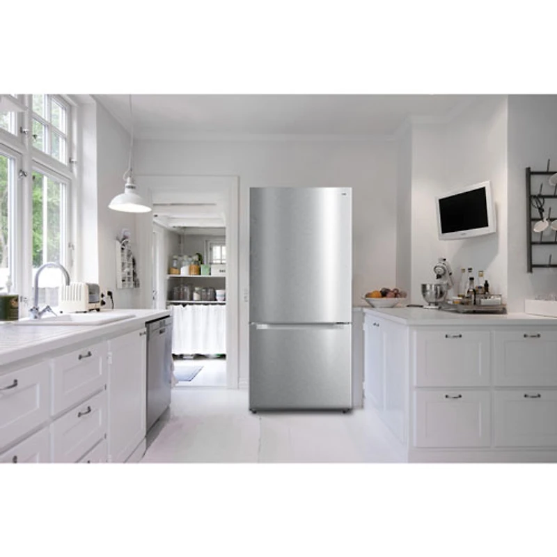 Réfrigérateur à congélateur inférieur avec éclairage DEL 18,7 pi³ 30 po de Midea (MRB19B7AST) - Inox
