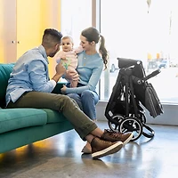 Système de transport modulaire intelligent Gold SensorSafe Pivot Xpan d'Evenflo avec siège d'auto pour bébé LiteMax - Gris lunaire