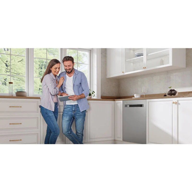 Midea 25" 45dB Built-In Dishwasher with Third Rack (MDT24P4AST) - Stainess Steel