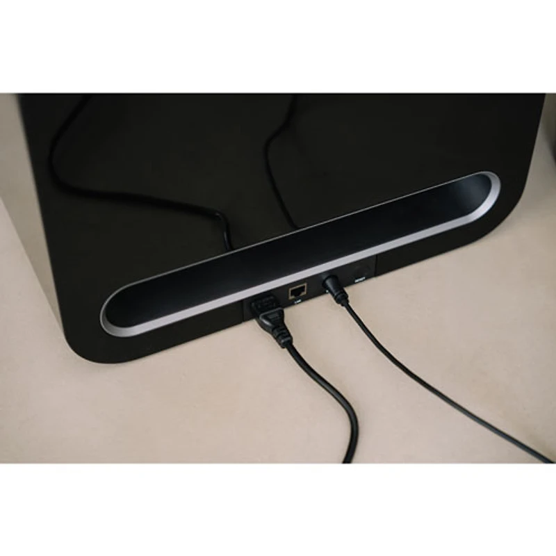 Haut-parleur d'extrêmes graves sans fil 8 po 250 W Sub Pro de WiiM - Noir très lustré