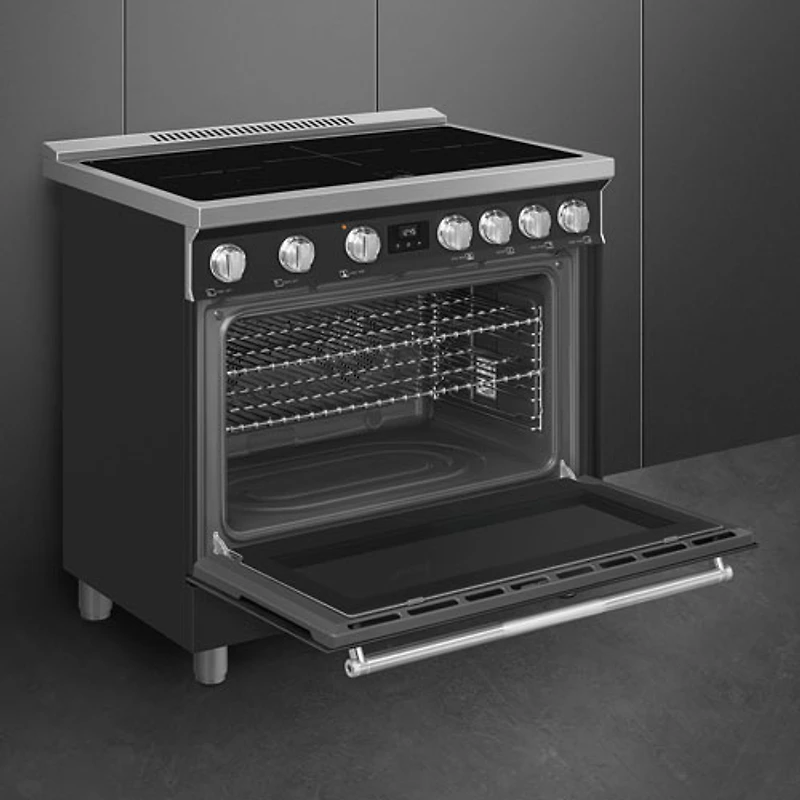 Smeg 36" 4.45 Cu. Ft. True Convection 5-Element Slide-In Induction Range (SPR36UIMAN) - Matte Black