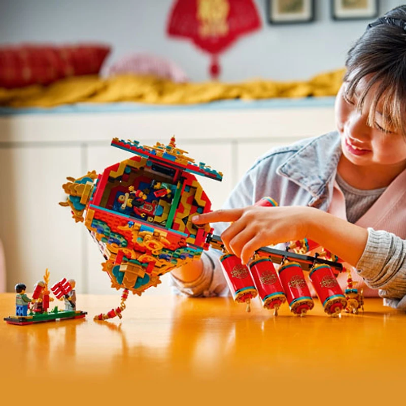 LEGO Festival du printemps : Le pétard de la chance - 1039 pièces (80118)