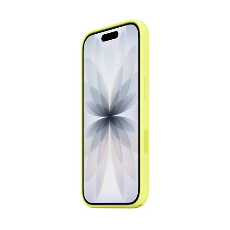 Apple Silicone Fitted Hard Shell Case with MagSafe for iPhone 17