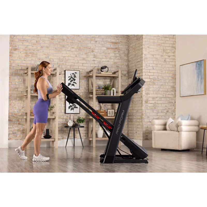 Tapis roulant Carbon Pro 2000 de ProForm avec écran tactile HD de 10 po