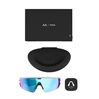 Oakley | Meta Vanguard Glasses with Meta AI, Audio, Photo, Video Compatibility - White/Prizm Sapphire