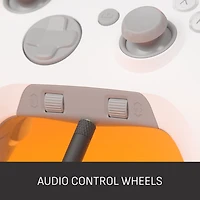 Manette avec fil performante Valor Pro de SCUF pour Xbox Series X/S/Xbox One - Blanc