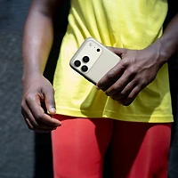 Incase Designs Aire Fitted Soft Shell Case with MagSafe for iPhone 17 Pro Max - Clear