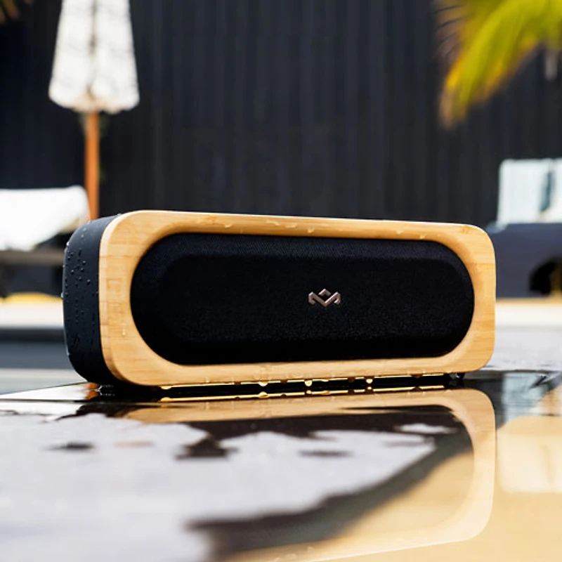 Haut-parleur sans fil Bluetooth résistant aux éclaboussures Get Together Go de House of Marley - Noir