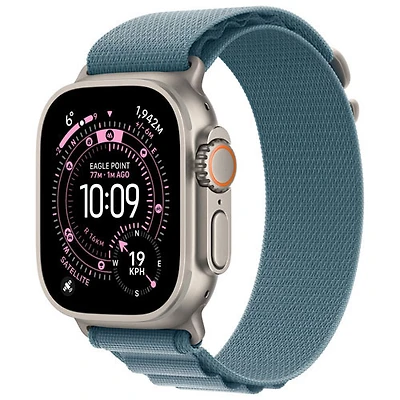Apple Watch Ultra 3 (GPS + cellulaire) avec boîtier de 49 mm en titane naturel et bracelet alpin bleu clair avec Freedom Mobile - Moyen - Paiement Balance mensuel