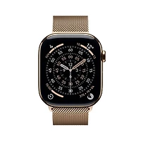 Apple Watch Series 11 (GPS + cellulaire) avec boîtier de 46 mm en titane or et bracelet milanais or avec Freedom Mobile - Petit/Moyen - Paiement Balance mensuel
