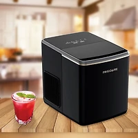 Machine à glaçons arrondis autonome et rétro 26 lb de Frigidaire (EFIC513) - Noir