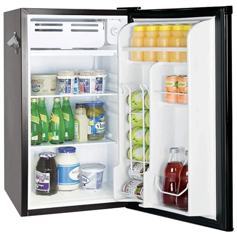 Réfrigérateur de bar autonome de 3,2 pi³ de Frigidaire (EFR376-BLACK) - Noir