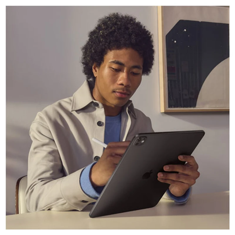 iPad Pro M5 13 po 1 To avec Wi-Fi d'Apple (8e génération) - Noir infini