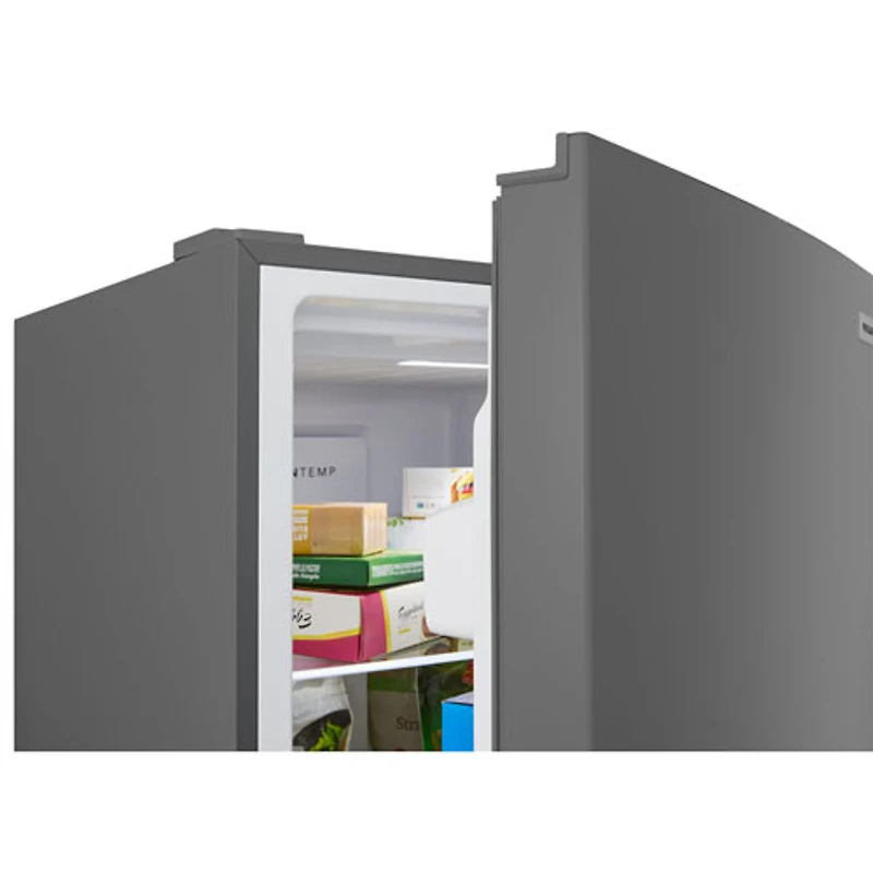 Congélateur vertical sans givre de 16 pi³ de Frigidaire (FFUE1626AV) - Acier inoxydable