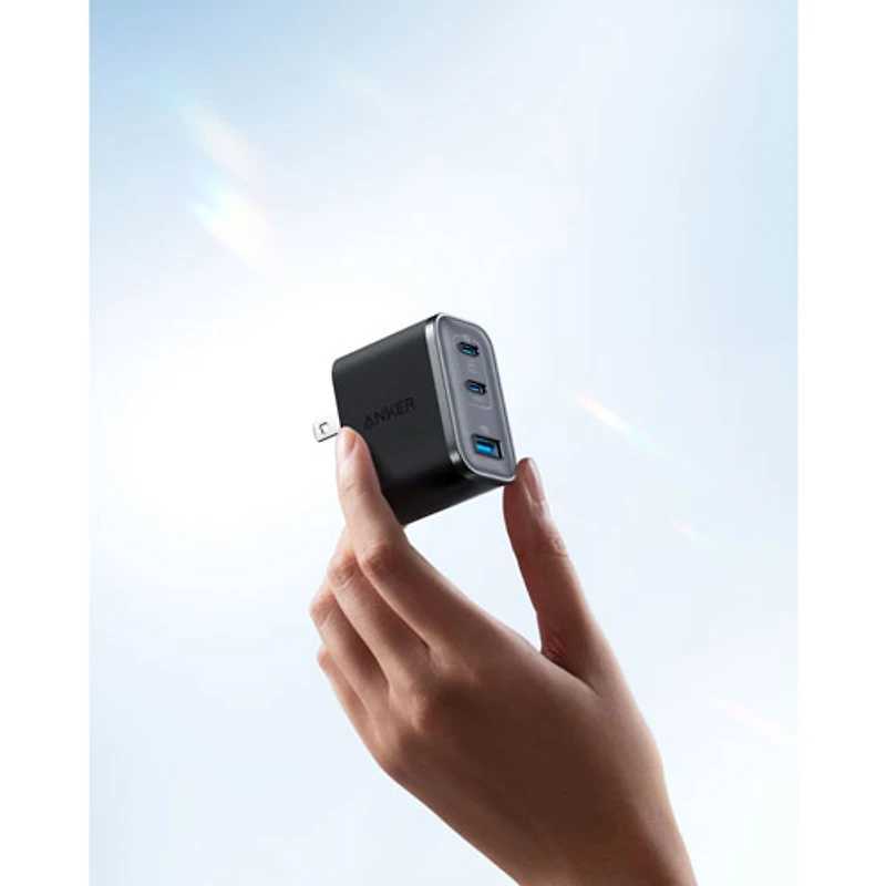 Chargeur mural USB-C à 3 ports 70 W Nano d'Anker avec câble USB-C - Gris foncé
