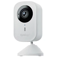 Caméra de surveillance 2K 4 Mpx intérieure/extérieure Wi-Fi avec fil à intelligence artificielle de Synology (CC400W) - Blanc