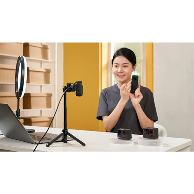 Insta360 Link 2 4K Webcam - Black