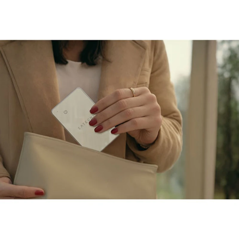 Dispositif de repérage de portefeuille FindAll avec Localiser d'Apple et chargement Qi de Satechi