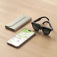 tui à lunettes de repérage en cuir végétalien avec chargement Qi FindAll de Satechi