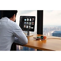 Chargeur sans fil 2-en-1 Qi2 15 W OntheGo de Satechi - Rose du désert