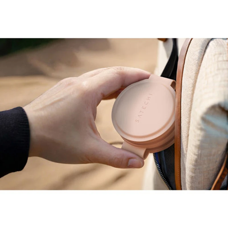 Chargeur sans fil 3-en-1 Qi2 15 W OntheGo de Satechi - Rose du désert