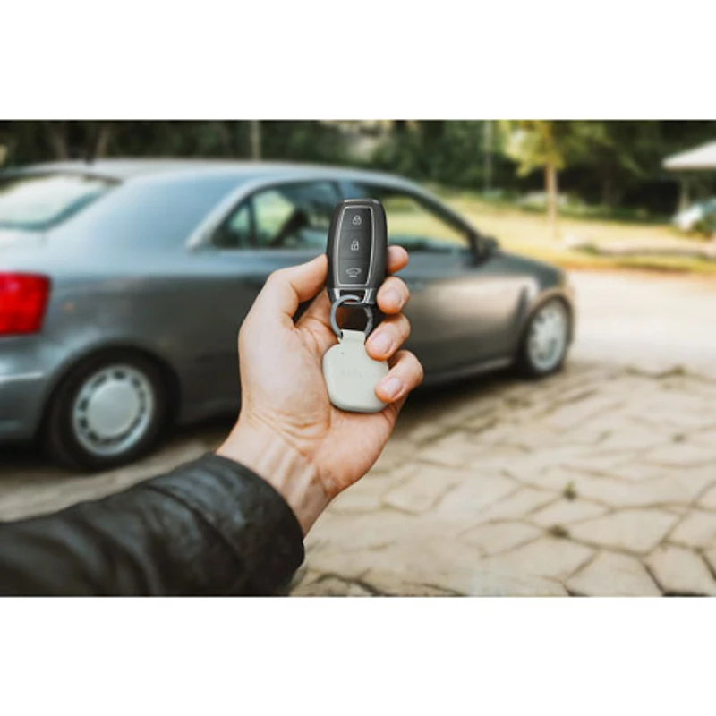 Satechi FindAll Vegan-Leather Keychain Tracker - Sand