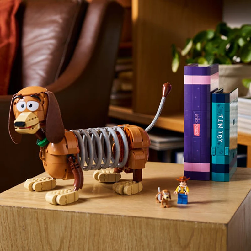 LEGO Disney Pixar : Les serre-livres de Slinky le chien d'Histoire de jouets - 1311 pièces (43301)