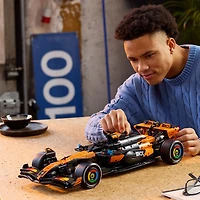LEGO Technic : Ensemble modèle de voiture F1 McLaren MCL39 - 1675 pièces (42228)