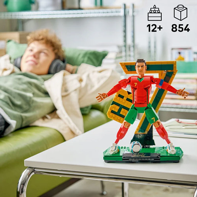 LEGO Editions : Cristiano Ronaldo - La légende du soccer - 854 pièces (43016)
