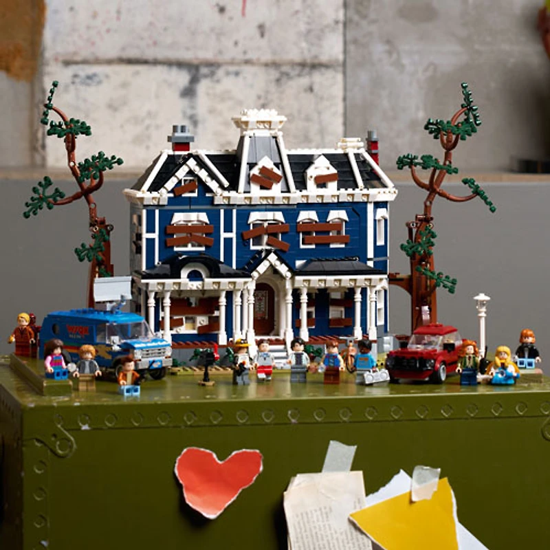 LEGO Icons Stranger Things: The Creel House - 2593 Pieces (11370)