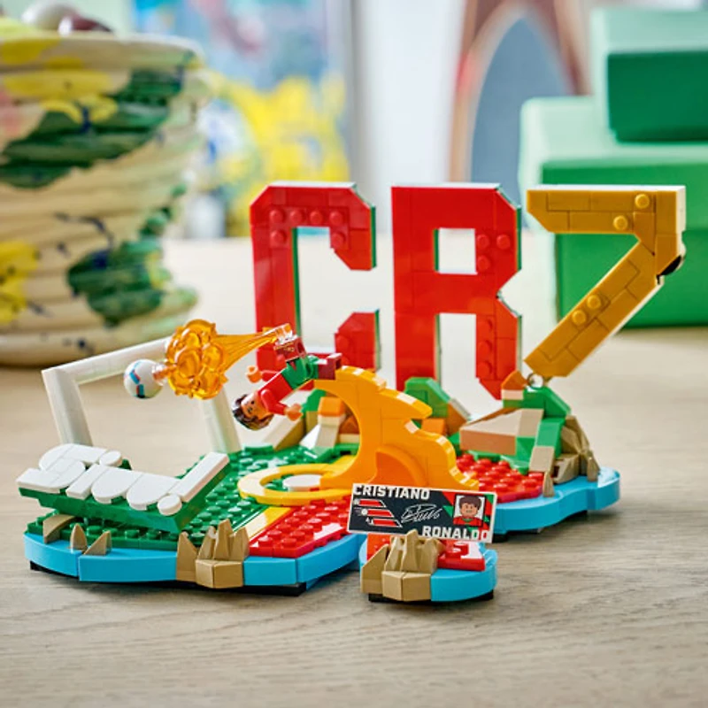 LEGO Editions: Cristiano Ronaldo Soccer Highlights - 490 Pieces (43012)