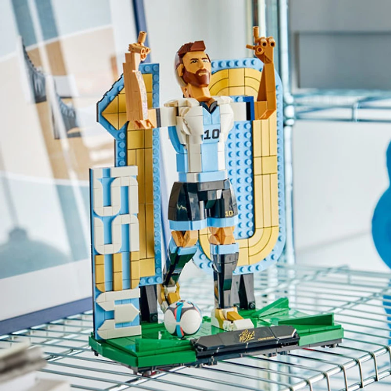 LEGO Editions : Lionel Messi - La légende du soccer - 958 pièces (43015)
