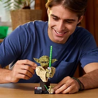 LEGO Star Wars: Le buste de Yoda - 399 pièces (75438)