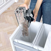 Aspirateur-balai avec fil UltraLight Pet Pro de Shark - Bleu