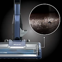 Aspirateur-balai avec fil UltraLight Pet Pro de Shark - Bleu