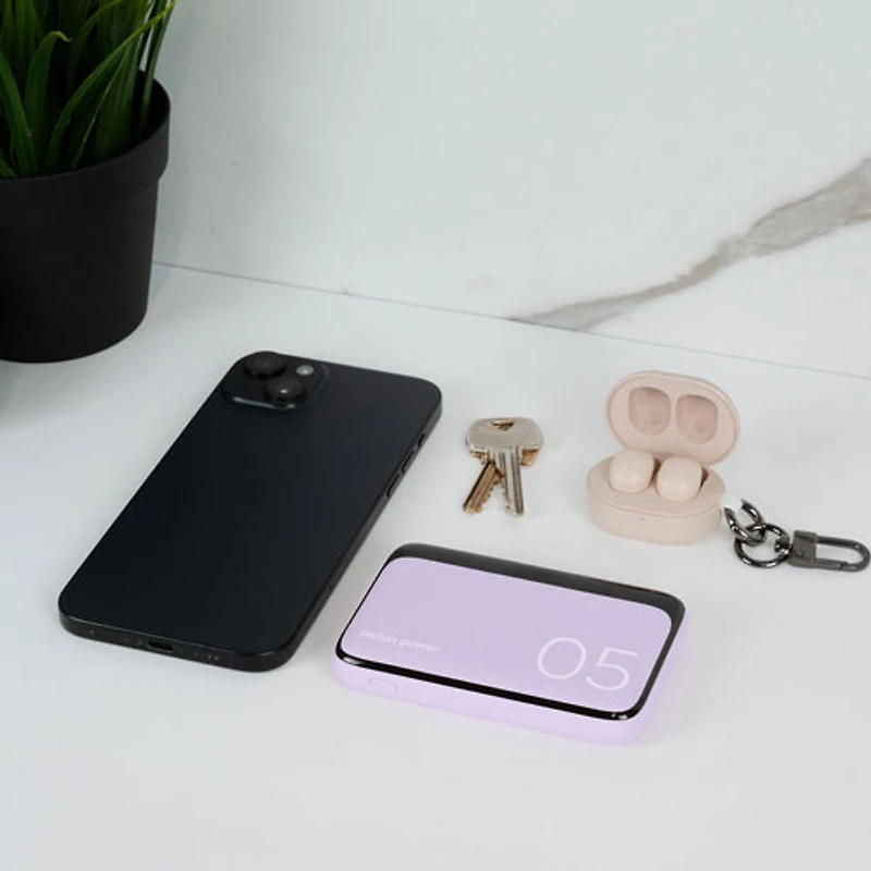 LOGiiX Vibrance Piston Power 5000 mAh USB-C/USB-A Power Bank - Lavender