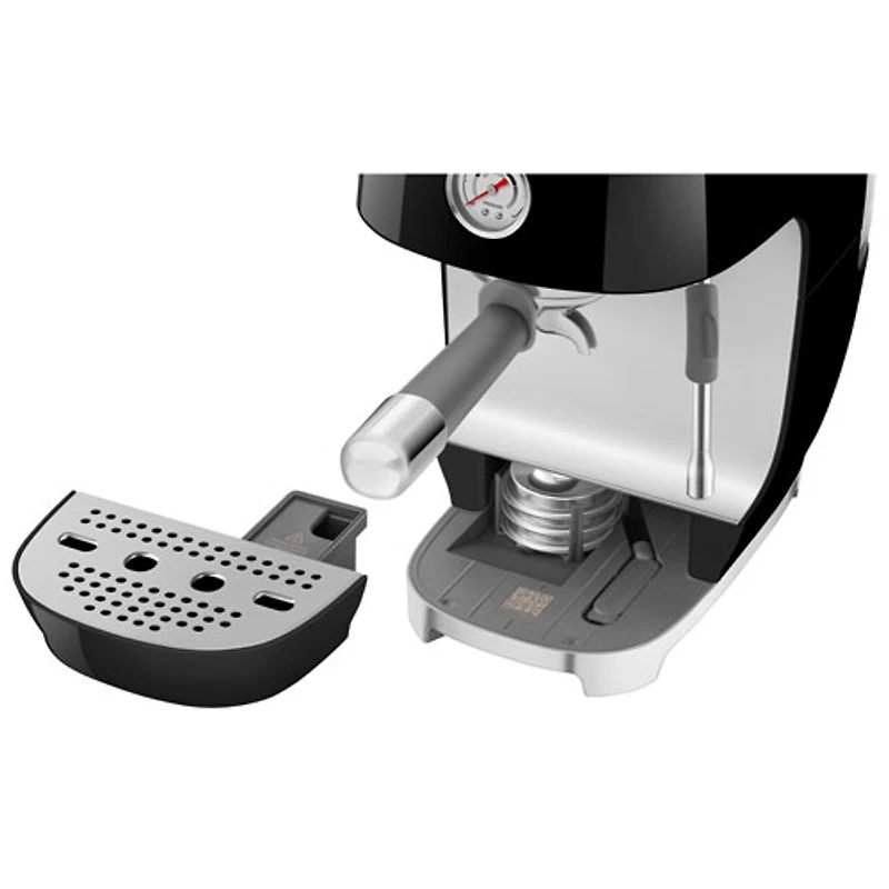 Machine à espresso manuelle avec infusion à froid de Smeg - Noir